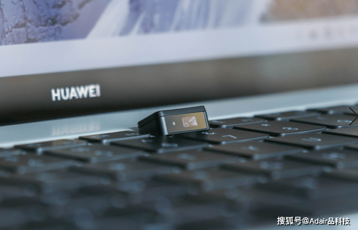 测评盘点|华为MateBook X图赏：精致轻盈，你的贴身互联之窗