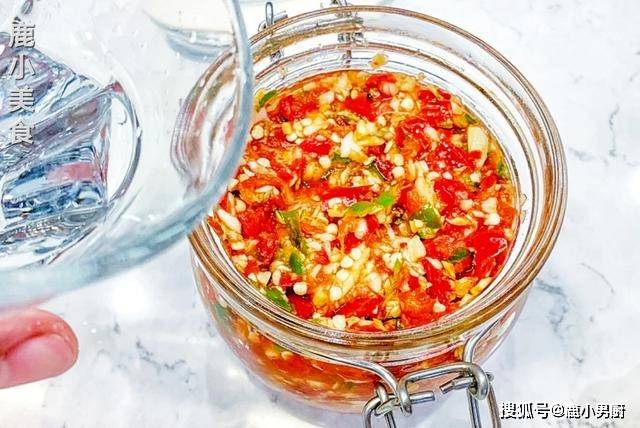 咋样做辣椒酱视频 d6fd77ae79af4aeb867039378b7e546b.jpeg