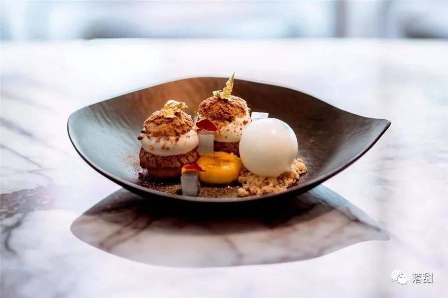 杂谈|杂谈 | 你会不会在乎：盘子和甜品配不配？