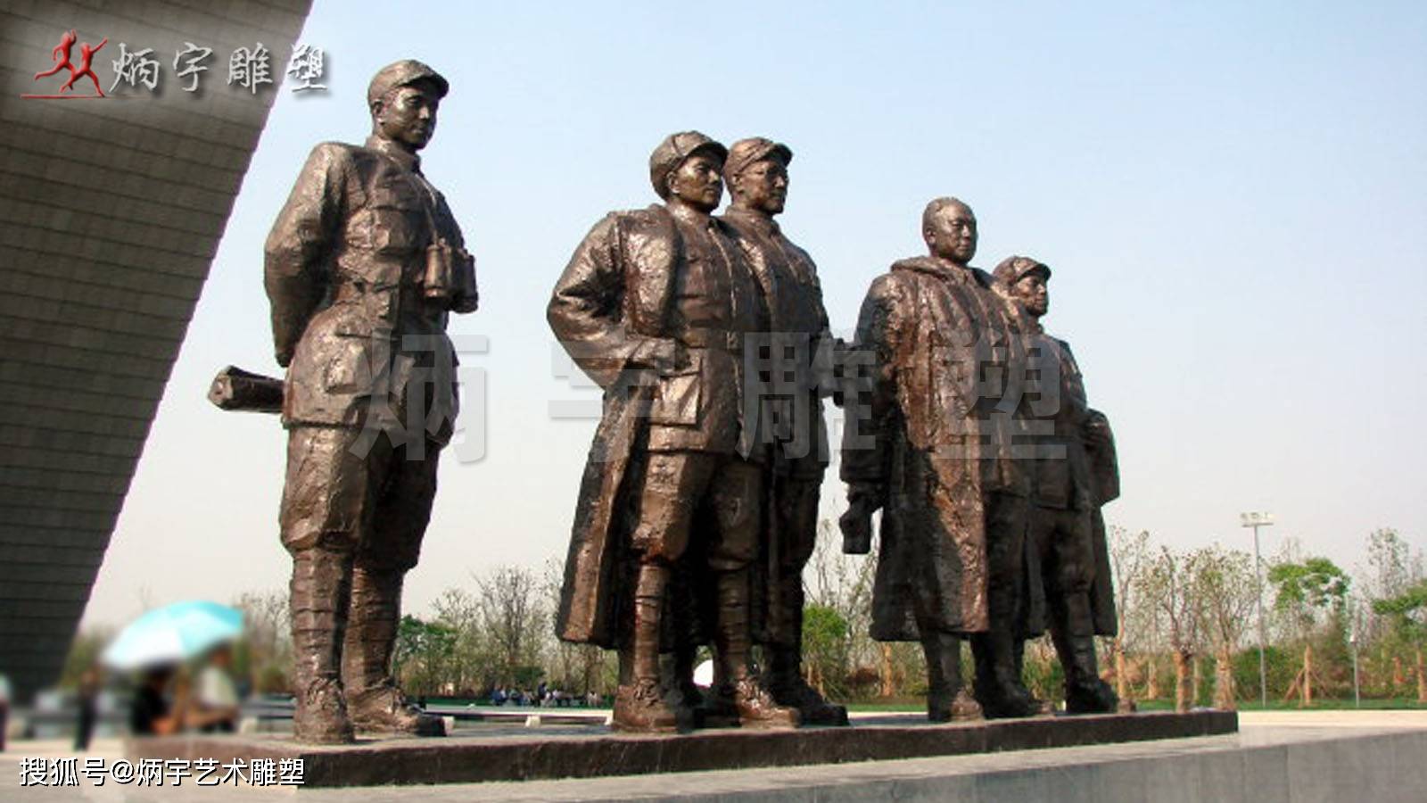 领略军人风采，大型红军雕塑，学军人之精髓_文化广场