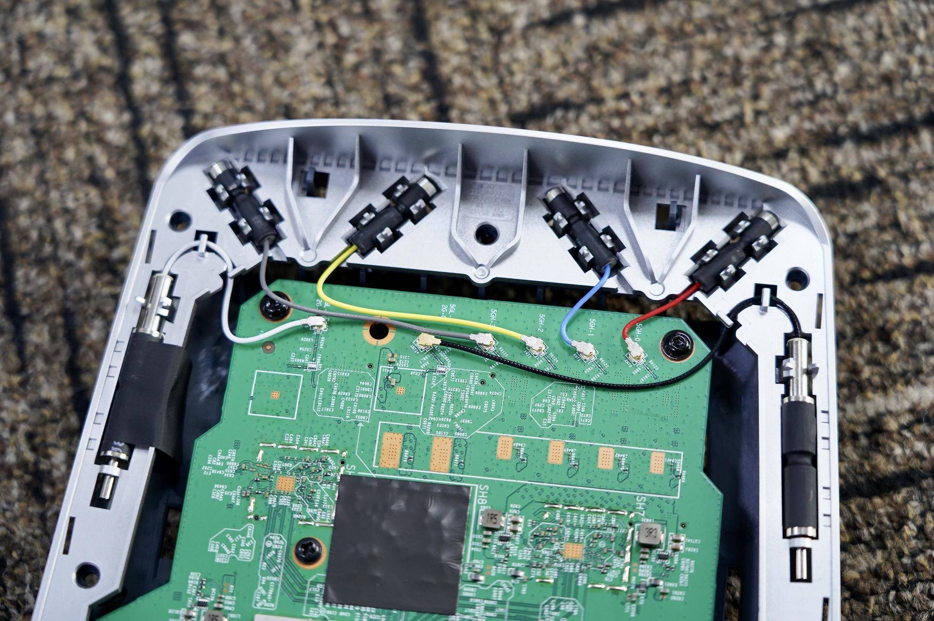 芯片长的样子 4e23514e07ec40168a8a68ee9c04a3dd.jpeg