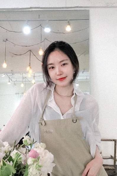 美貌|Apink 孙娜恩的“美貌近况”：身材、气质、氛围都绝了