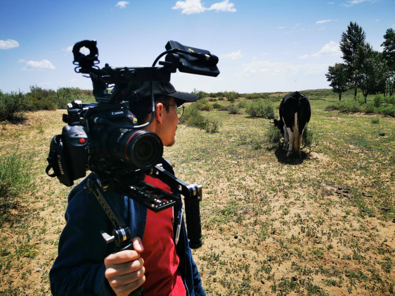 携手同行！北京创欣博远文化传媒采购佳能CINEMA EOS电影摄影机