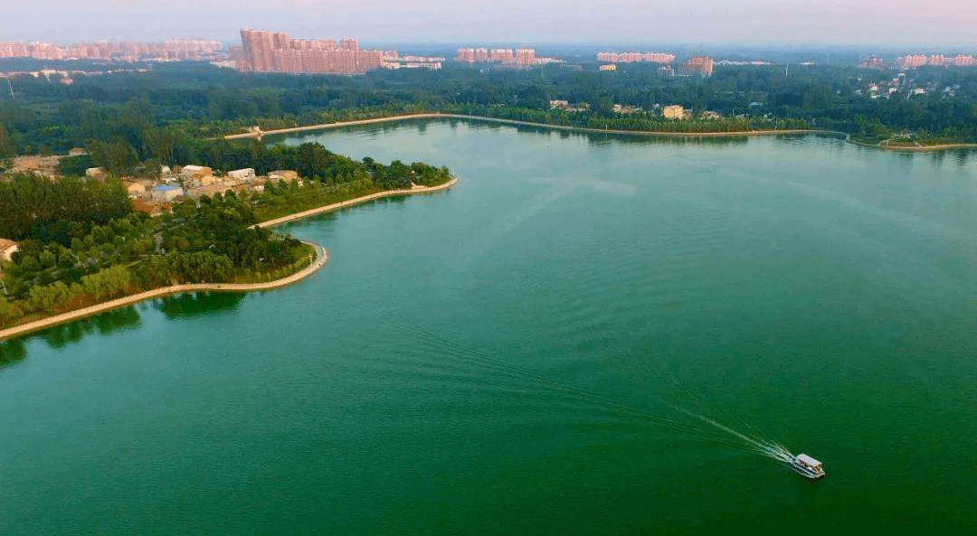 (鄢陵鹤鸣湖实景)