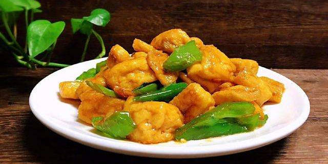 蚝油|金记食品小厨房|家常小炒！油豆腐炒尖椒！清爽不油腻！