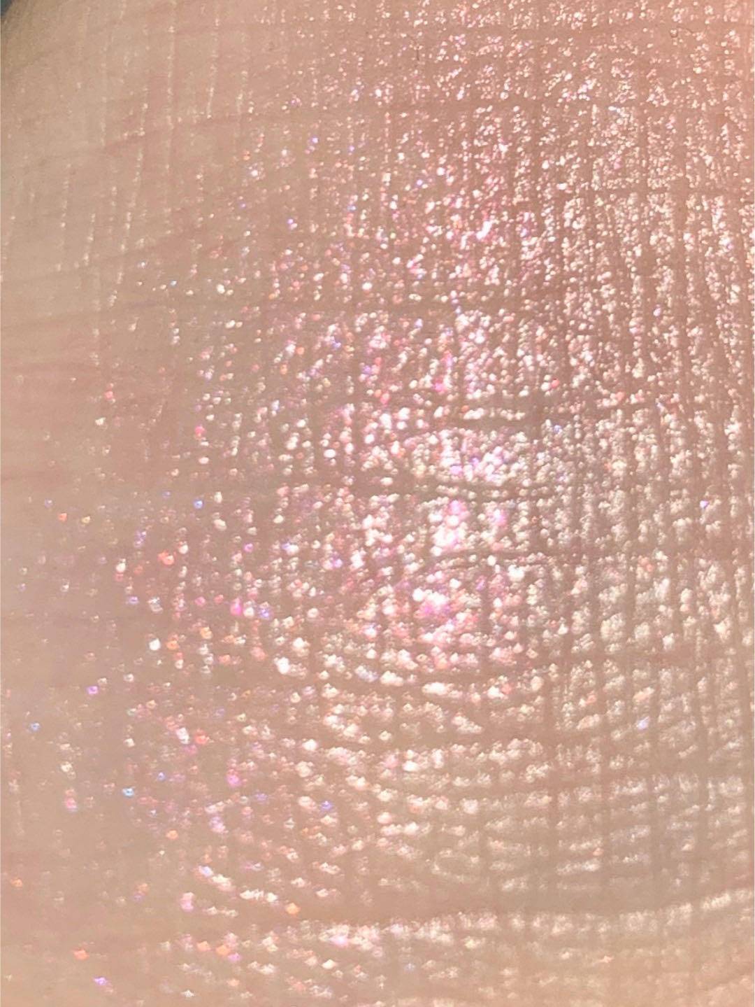 一面|高级感一扫就有，让你一面变立体脸的神器 —— 高光