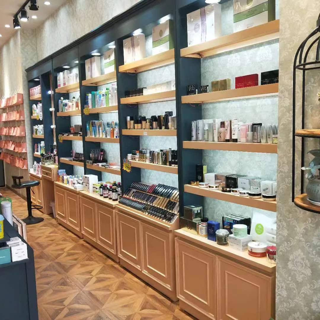
入口化妆品加盟店实拍 魅姬国际美妆全连锁 专注入口化妆品 |乐动LDSports体育官方网站(图3)
