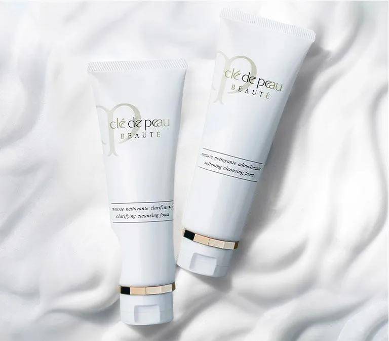 姐妹|直播卸妆想要证明自己是素颜美人,却因太敷衍被嘲假鼻子假脸碰不得?