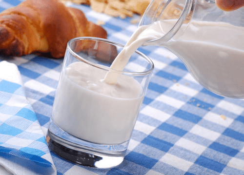 每天一杯牛奶，对身体有什么好处？