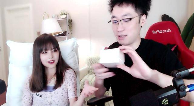 网友|花老湿七夕举办活动，高调撒狗粮