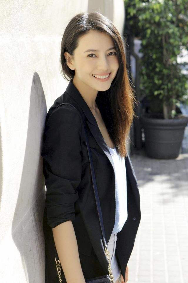赵丽颖|极具亲和力长相的女星，原来脸上有这几个特征，赵丽颖谭松韵都是