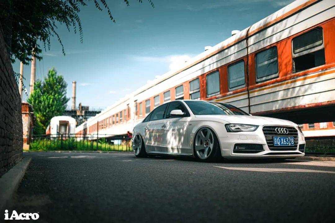 工作|iAcro设计师开什么车？