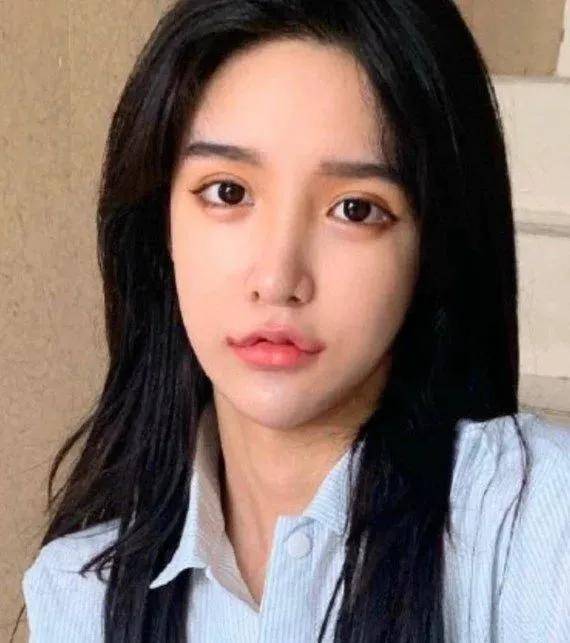 艾比|《青3》用变性女孩炒热度，还有下限吗？