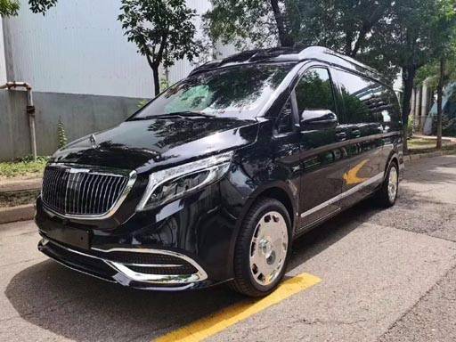 奔驰v250迈巴赫vs680延续家族经典科技质感