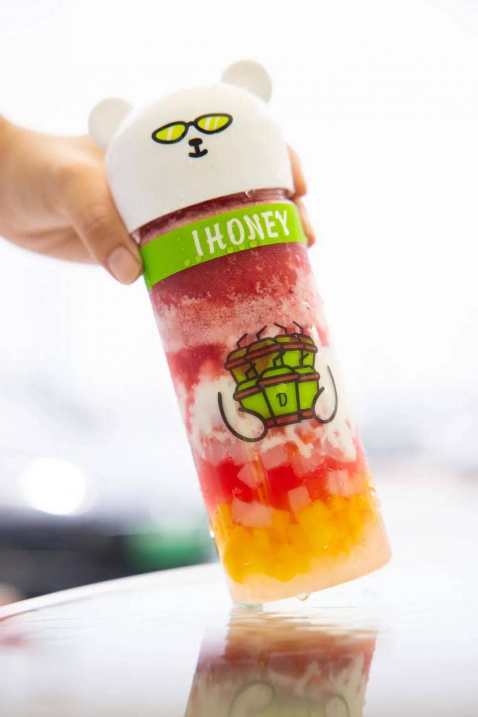 入口|什么明星开的店啊！刚开业竟然几万人都喝过？