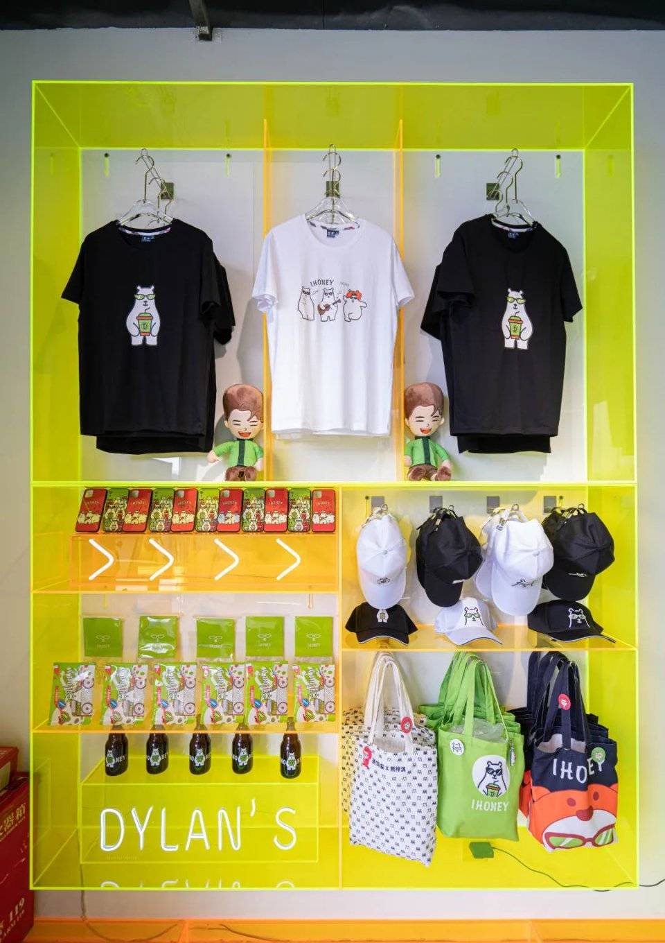 入口|什么明星开的店啊！刚开业竟然几万人都喝过？