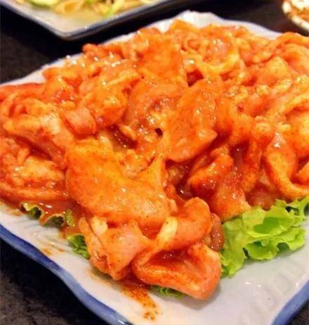 烧烤摊|带你寻找隐藏的“撸串小破店”~吃遍大连-街巷胡同里的滋味才最吸引人