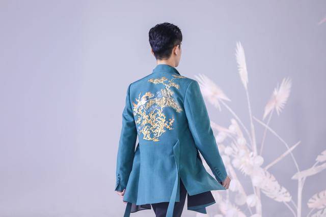 时尚中式服装图片 0dcaf3b9dee24923b2d3cc83f4137703.jpeg