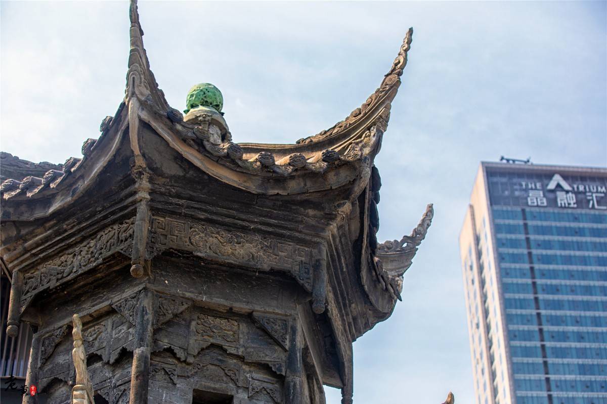 建筑体|成都商圈正中间有座千年古刹，玄奘在此剃度出家，匾额乃皇帝亲笔