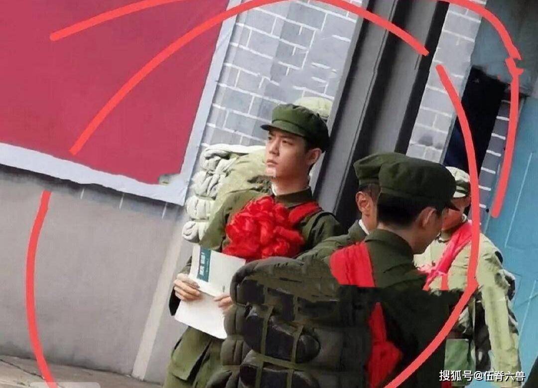 肖战《王牌》最新路透曝光！留寸头颜值依旧，