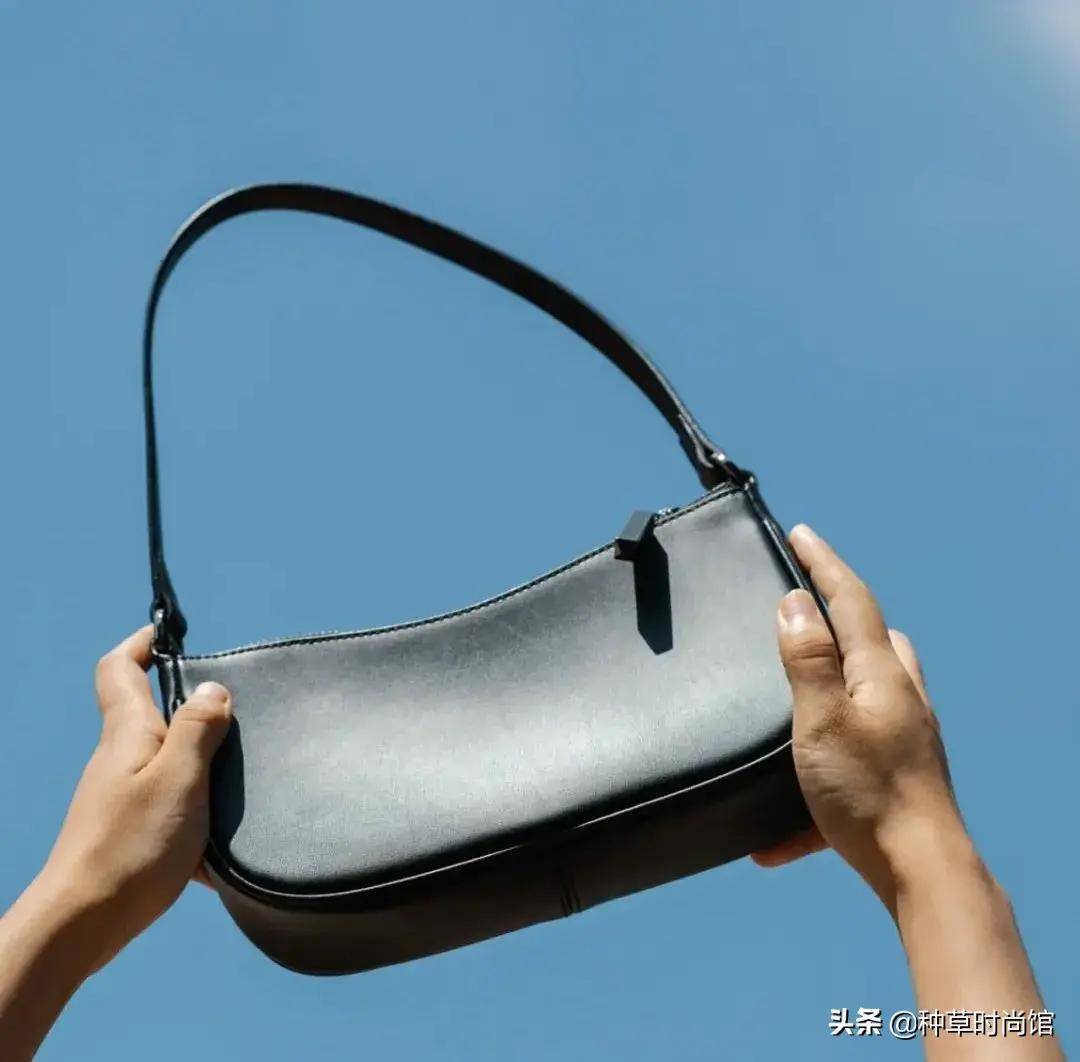 托特|别再背烂大街的包了，好看又时髦的包包长这样