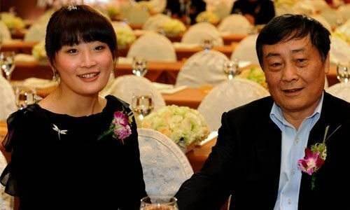 宗馥莉|李嘉诚神秘长孙女露面，24岁参与千亿资产管理，全网高清照不过几张？
