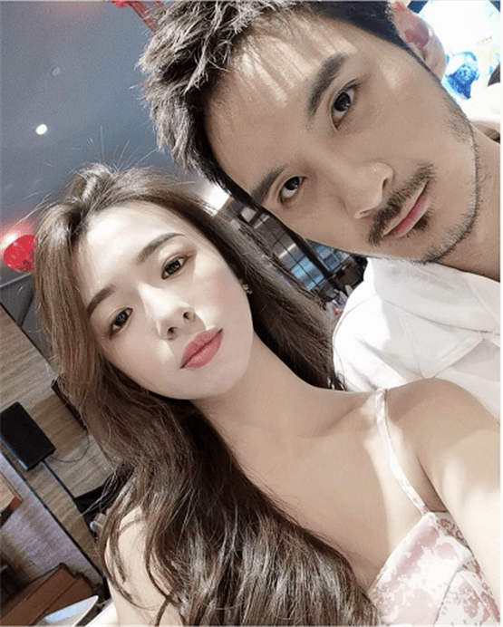 又一高颜值男星求婚成功,女方身材颜值都在线