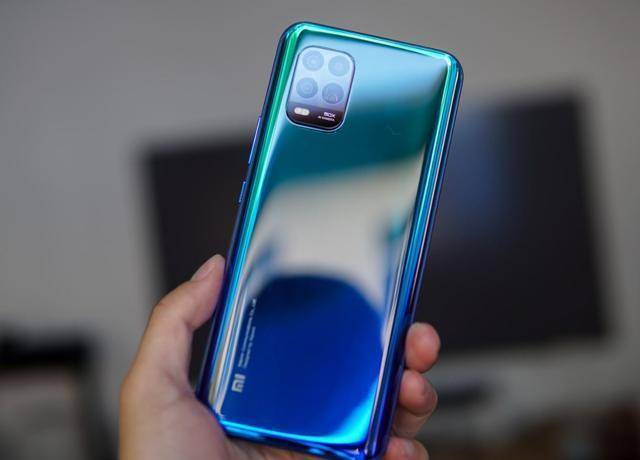 小米10至尊版多大屏 e60922f495674e129cde1614e029f983.jpeg