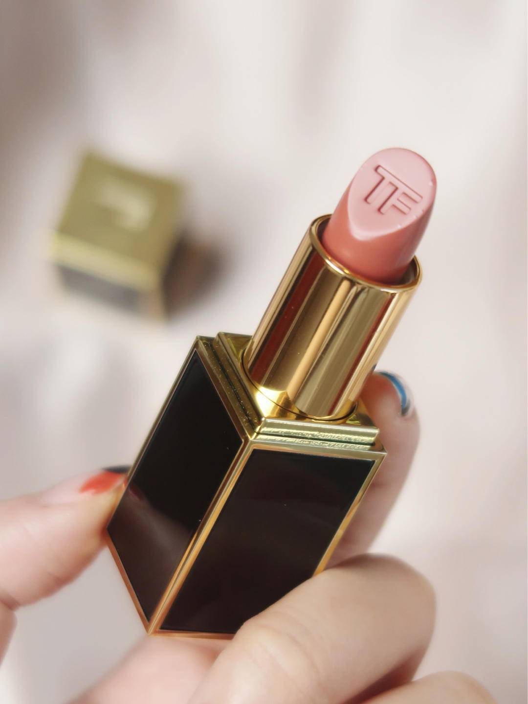 枫色|在这个慵懒限定的季节，将秋天的枫色抹在唇上