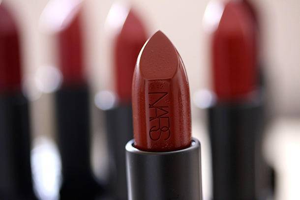 枫色|在这个慵懒限定的季节，将秋天的枫色抹在唇上