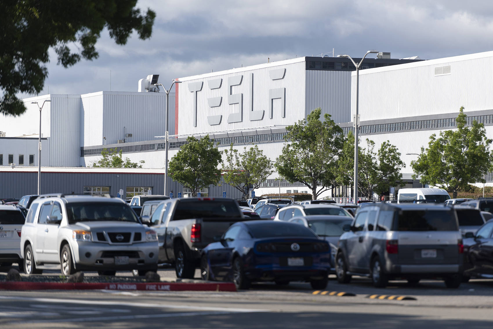 迪斯|从互怼到称赞，迪斯会面马斯克后，大众或与特斯拉结盟？