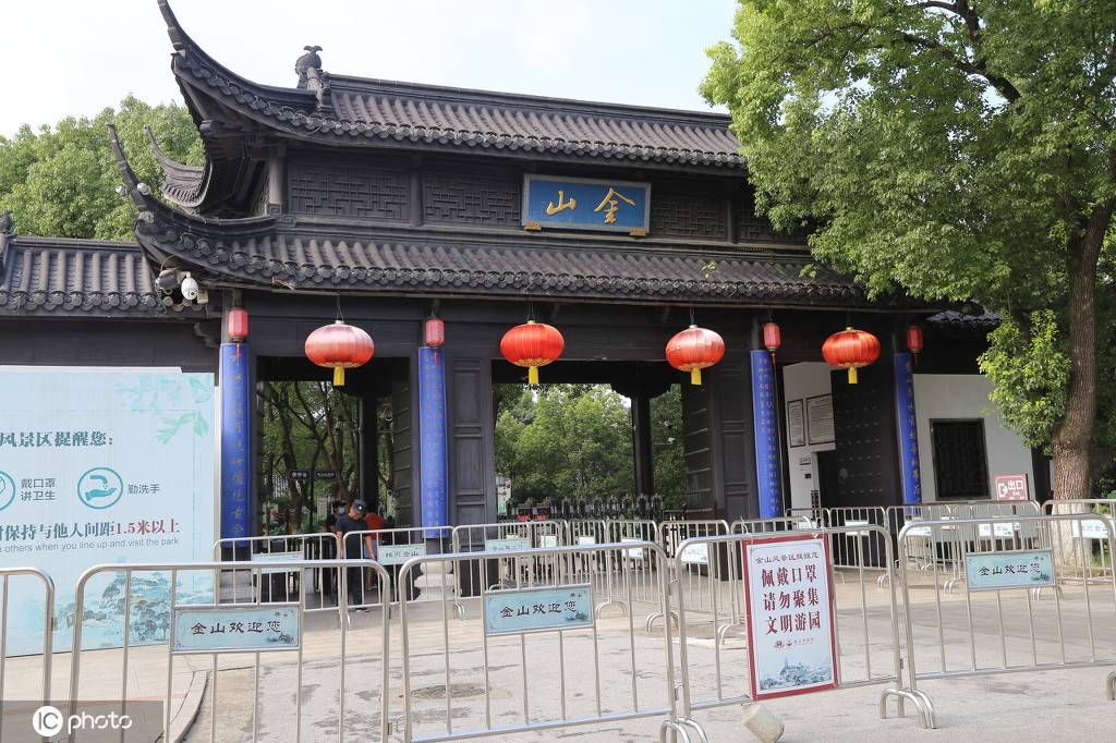 江苏镇江金山寺,被誉为"江南名胜之最"