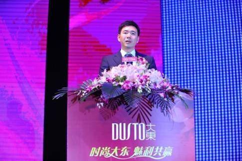 鞋业|又一巨头崛起，即使每天打折赠送卖白菜价，一年营业额依然超50亿