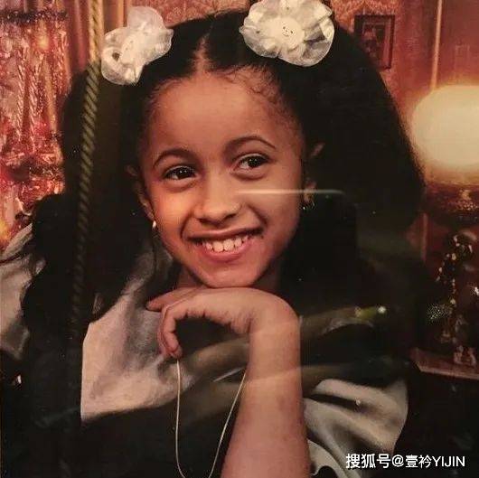 来源|不会打鸣的脱衣舞娘不是好Rapper!卡老师的入党申请书我们已经收到了,Skrr~