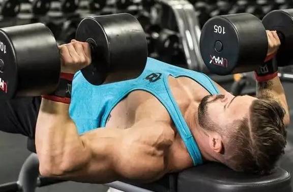 快速练胸肌方法 4e4c96d39ee64f81aff7bed127027a59.jpeg