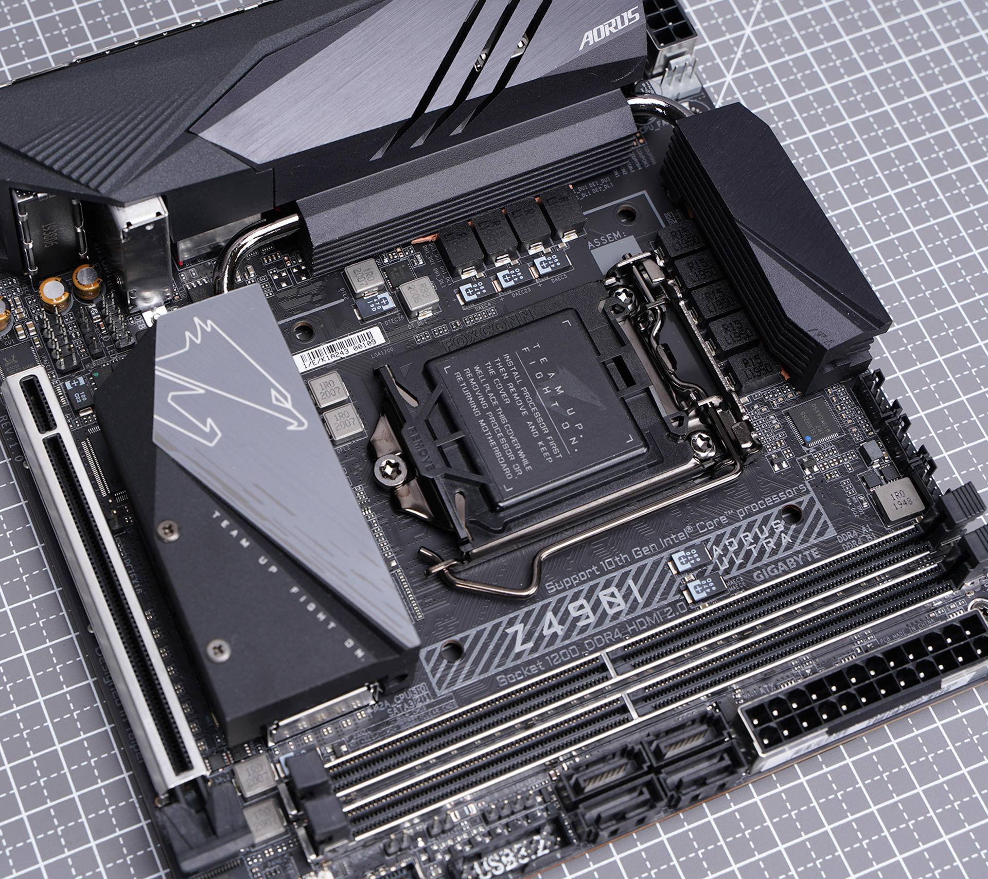 短小精悍 技嘉z490i aorus ultra开箱