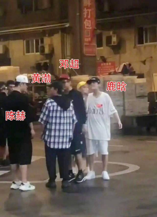 鹿晗关晓彤终于合体,两人将同框参加央视中秋晚会