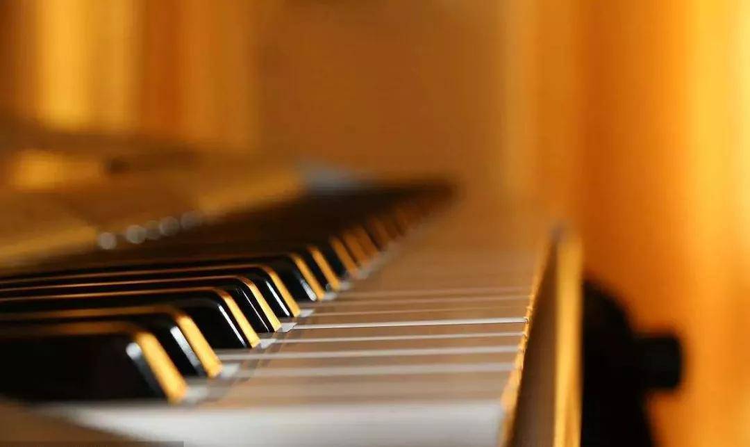 为什么很多人都选择卡尔巴赫钢琴作为音乐启蒙乐器?