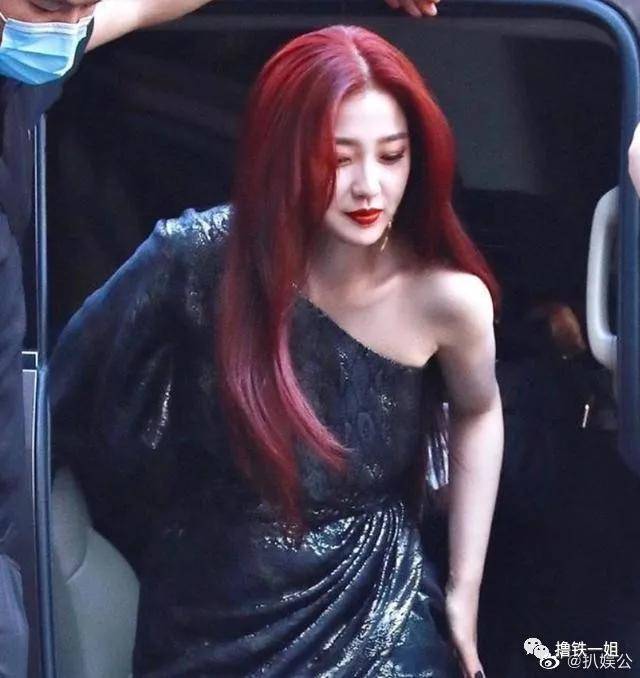 内衣|虞书欣暴露油腻肚腩没多久，这次竟然公开要求p副乳了，身材管理就这么难吗？