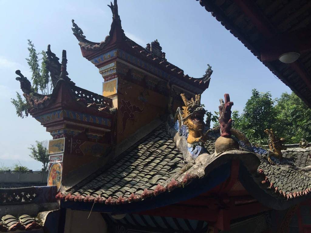重庆一处古建筑,整体是全系木质结构,高达56米