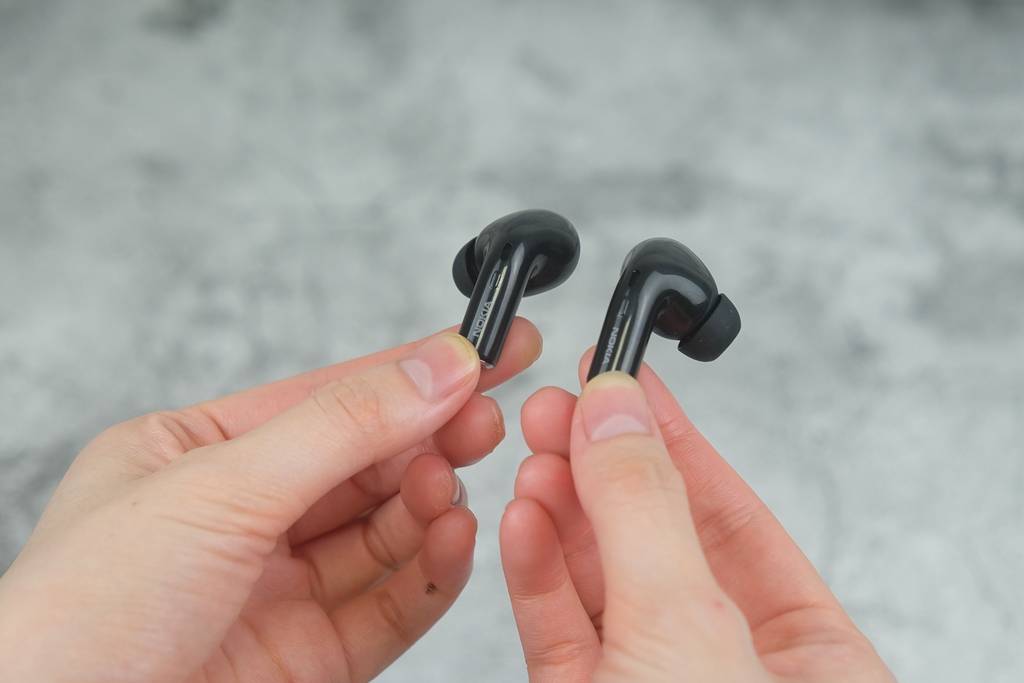 都堆|把该有的都堆足了，诺基亚E3500耳机全面评测：缺点是沾指纹