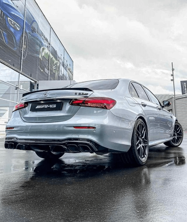 新款梅赛德斯-amg e 63 s海外实车 真正代表e级最强战力的车型