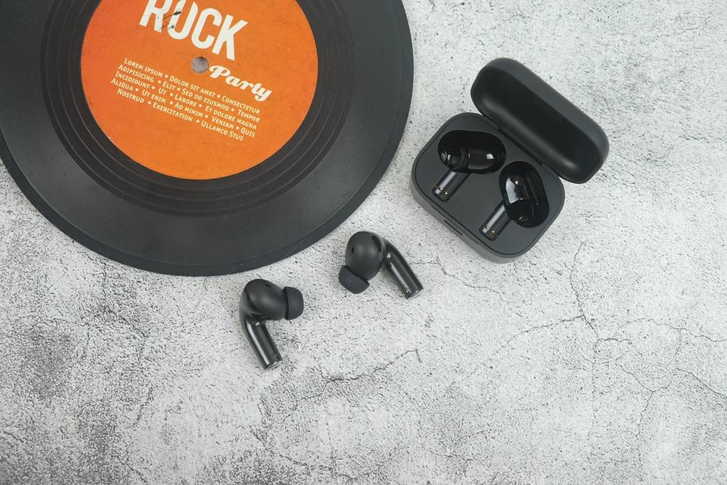 都堆|把该有的都堆足了，诺基亚E3500耳机全面评测：缺点是沾指纹