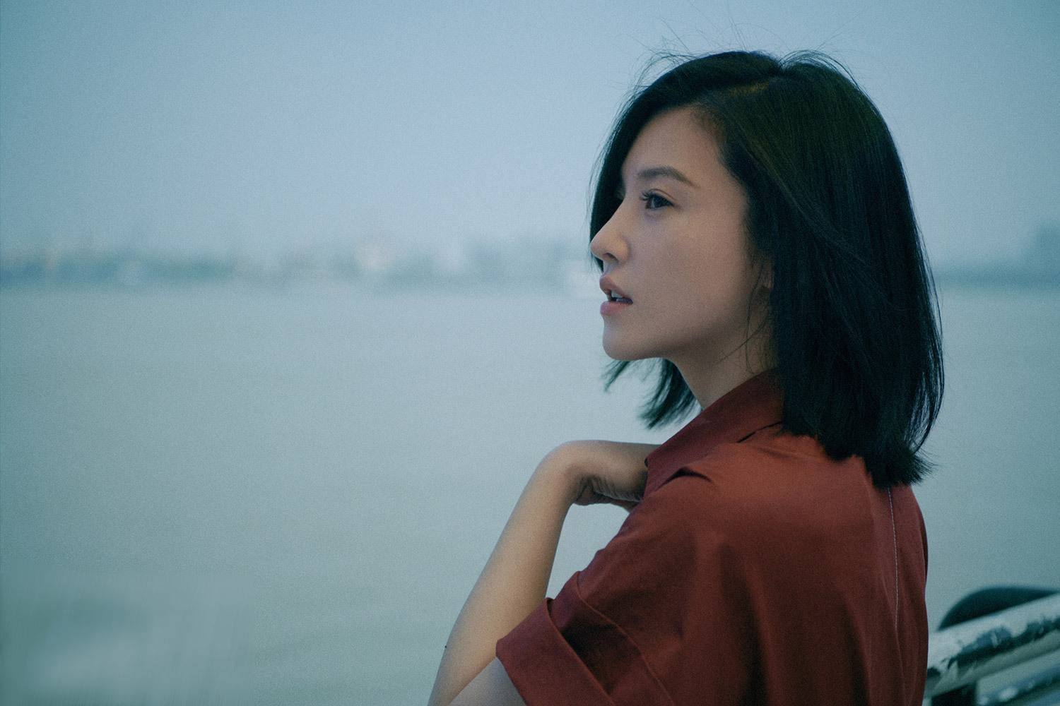 杨子姗重度洁癖引发大家热议,网友纷纷吐槽:要赚钱就该忍受!