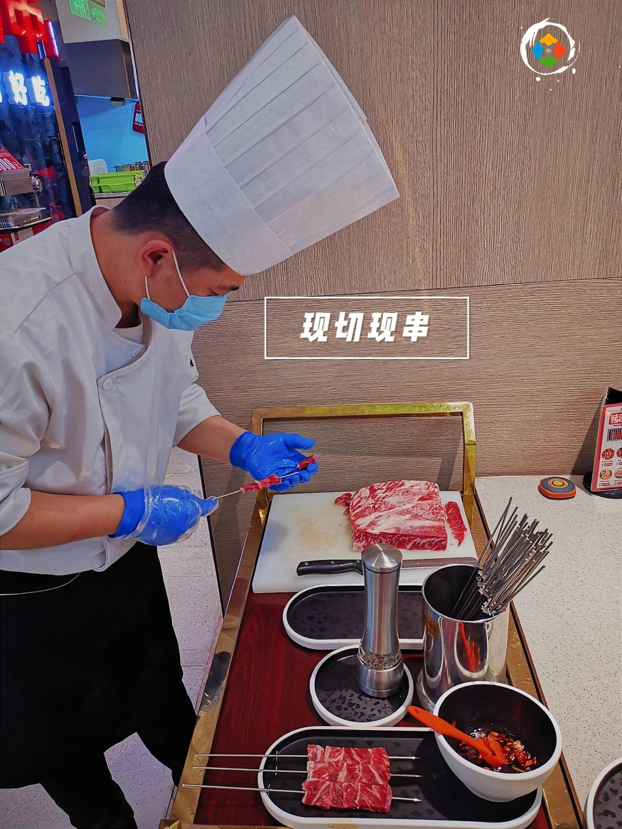 大餐|像法国大餐一样精致,这家烧烤店太自信了直接在客人眼前烤