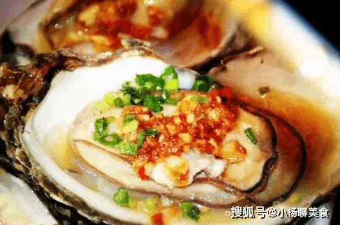 挑选生蚝最好的方法 cb4f6cddee604a47a51cfaeaca259519.png