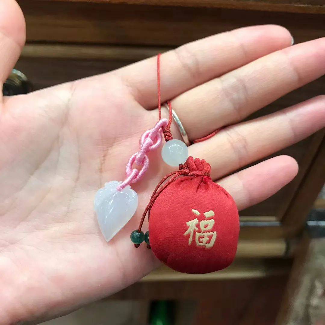 手镯|再不戴点珠宝，我就老了