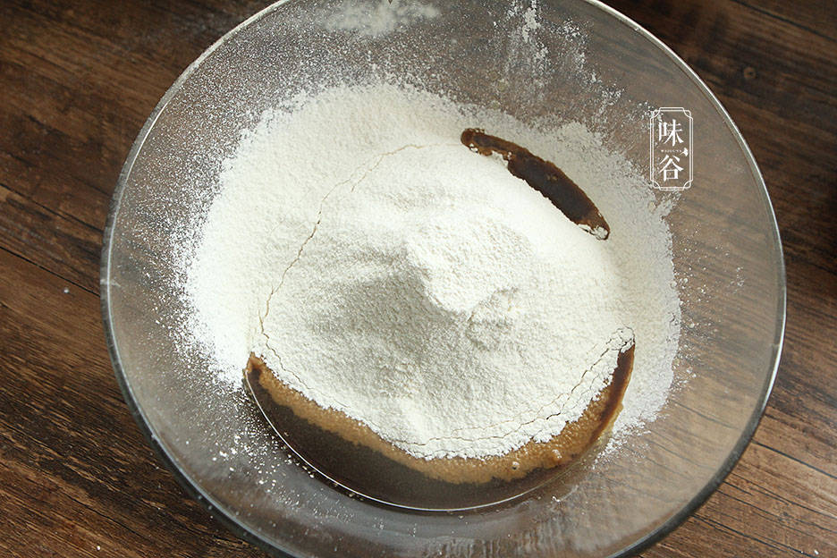 红糖|上锅蒸一蒸,比面包蛋糕还好吃,营养不上火早餐喜欢吃这糕点