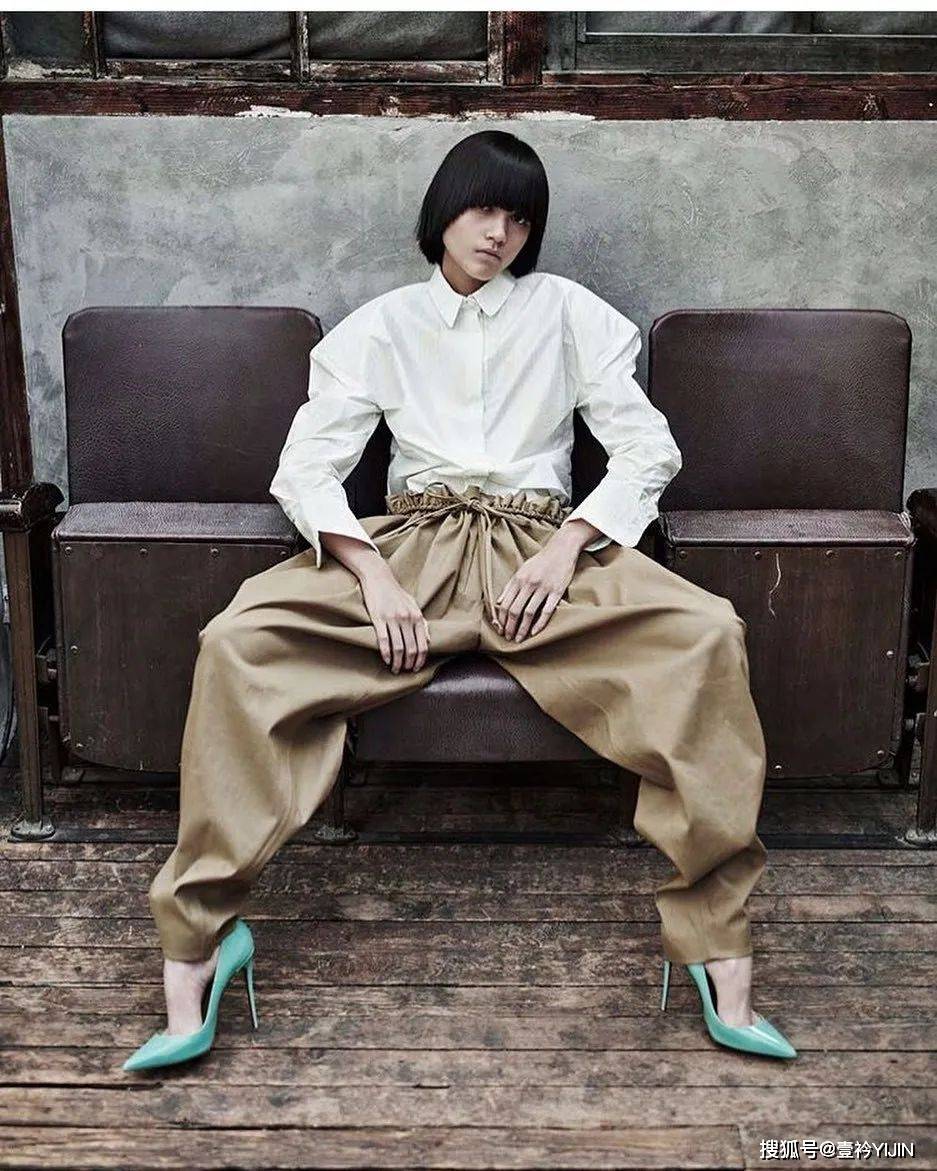 越南|被巴黎世家抄袭？把衣服种上鲜花、冻进冰块里？越南时装的高光时刻