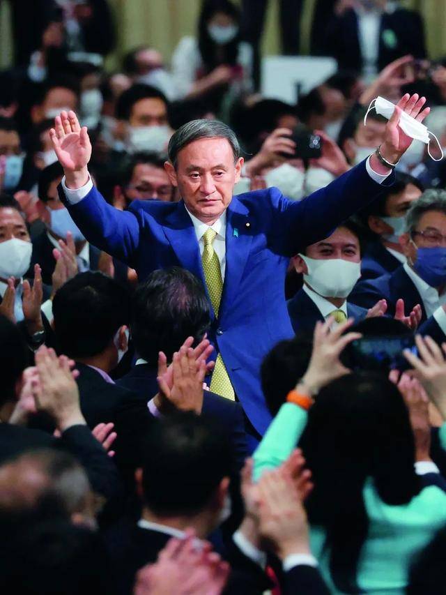 自民党|当过保安、做过服务员，菅义伟为何“逆袭”成日本首相？